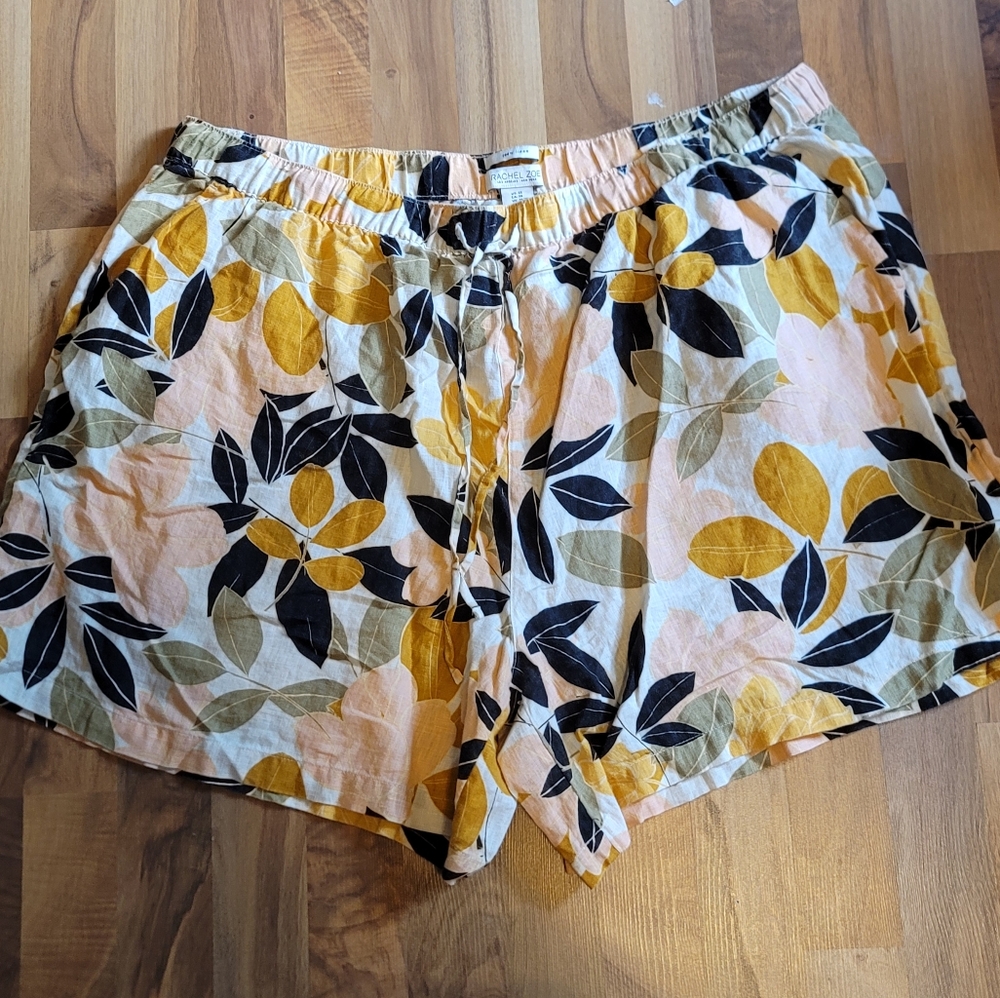 Rachel Zoe Floral Women's Shorts - Black, Yellow, Green